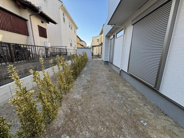 豊田市五ヶ丘1棟　全1棟・1号棟の庭|ウッドデッキやBBQ。想像が膨らむお庭