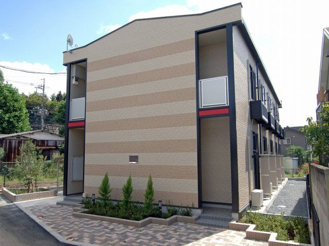 レオパレストップアイランド道場の外観