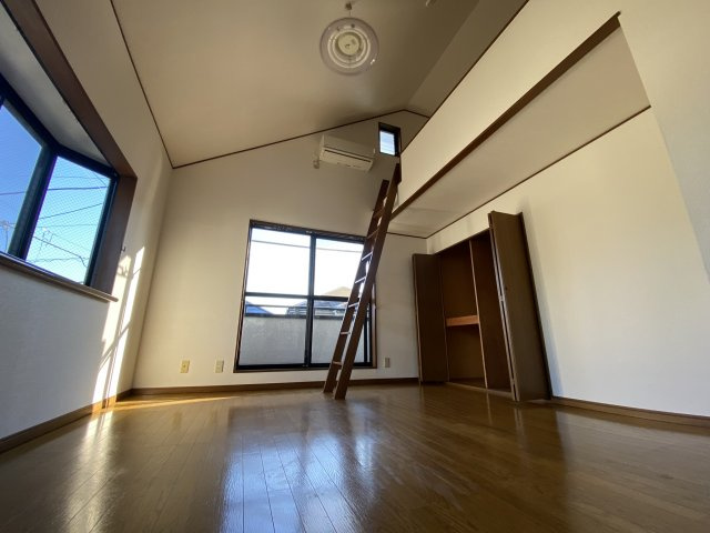 フロンティアの居間・リビング