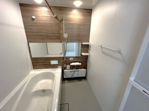 【浴室】 | ご自宅から現地まで、当社スタッフがお車にて、「お迎え・お送り」をしております。ぜひお気軽にお問い合わせくださいませ♪
2026年1月8日撮影