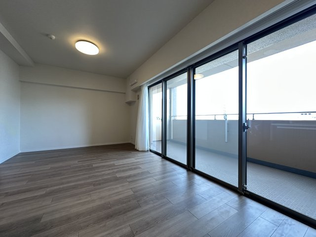 ディアエスタミオ舞子の居間・リビング