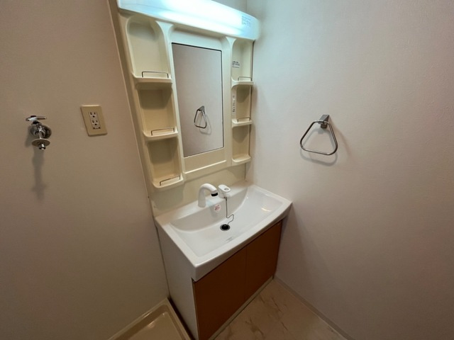 エバーガーデン鳴尾の洗面所