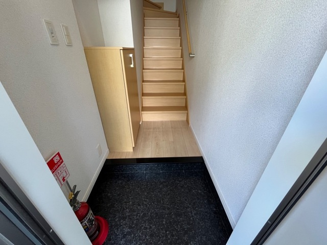 エバーガーデン鳴尾の玄関