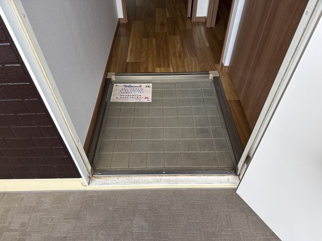 サンライフ大江島の玄関