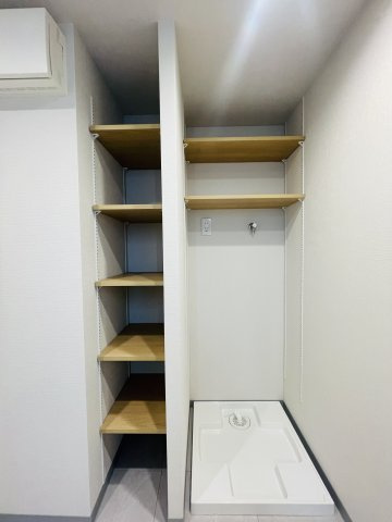 クレストコート中落合のランドリースペース