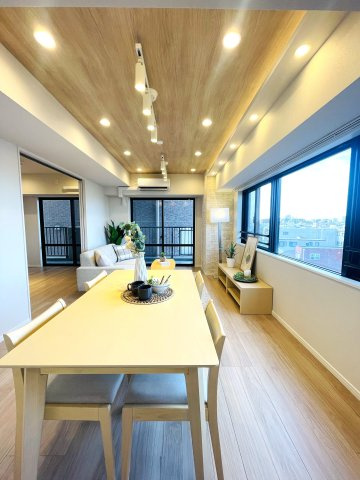 クレストコート中落合の居間・リビング