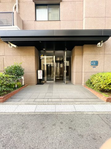 クレストコート中落合のエントランス