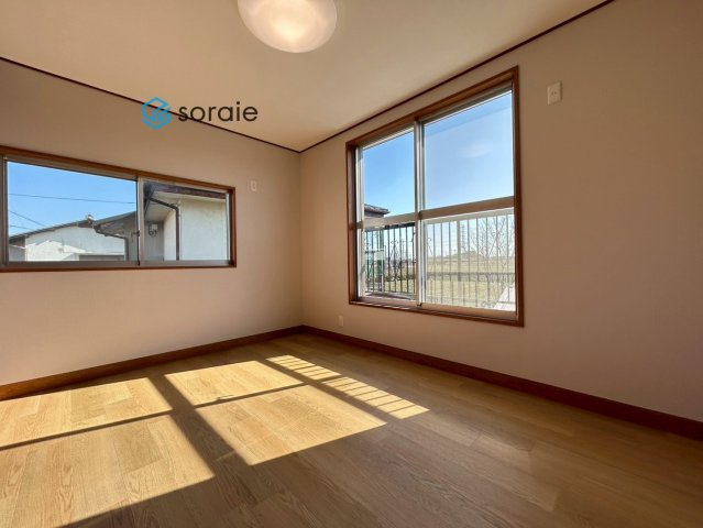 入間市南峯　中古戸建の洋室|令和8年1月27日撮影。