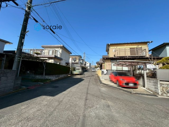 入間市南峯　中古戸建の前面道路含む現地写真|令和8年1月27日撮影。