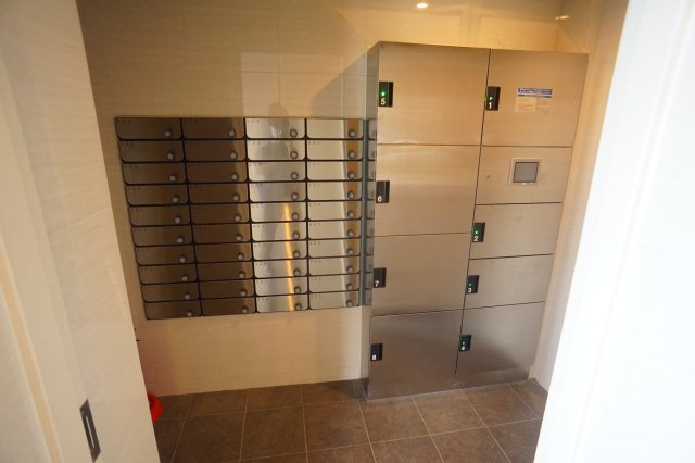 ラ・プリュスのエントランス