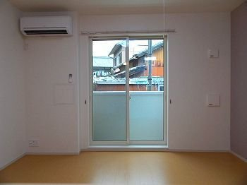 【バルコニー】 | サン　ツインズ　Ａ | バルコニーがあります