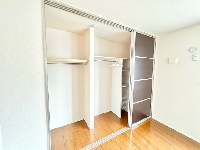 ディアコート鹿放ヶ丘の収納|※別部屋参考写真