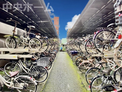 【駐輪場】 | メイツ新小岩親水公園 | 【自転車置き場】最新の空き状況や費用などの詳細は担当スタッフまでお問い合わせください。