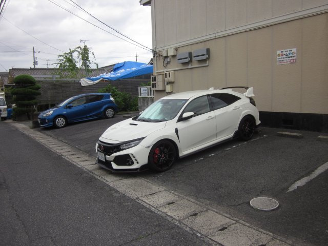ラ・ポール90の駐車場