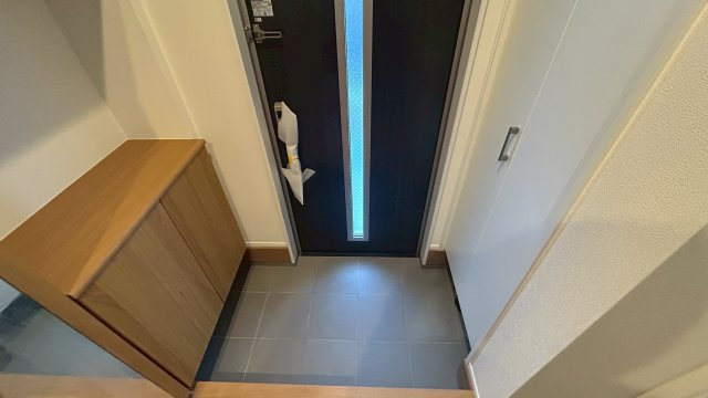 久留米市南2丁目1号地の玄関