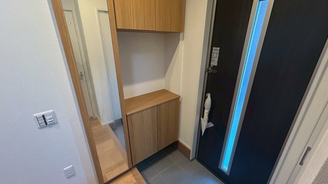 久留米市南2丁目1号地の玄関