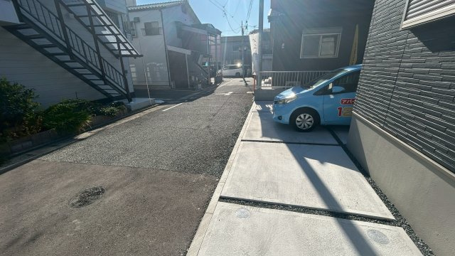 久留米市南2丁目1号地の前面道路含む現地写真