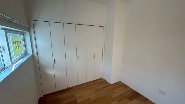 久留米市南2丁目1号地の洋室