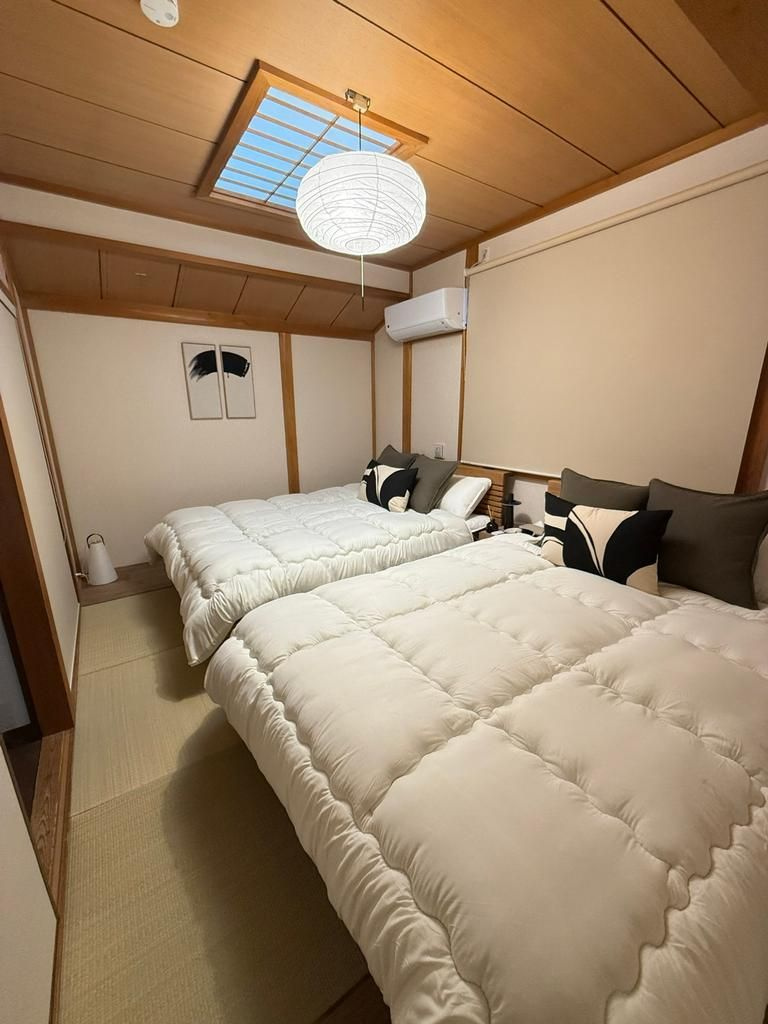 新宿区四谷4丁目　中古戸建の洋室|現地ご見学希望・資料請求などお気軽にお問い合わせ下さい！
03-5990-5201