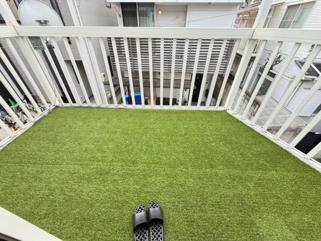 新宿区四谷4丁目　中古戸建の庭|現地ご見学希望・資料請求などお気軽にお問い合わせ下さい！
03-5990-5201