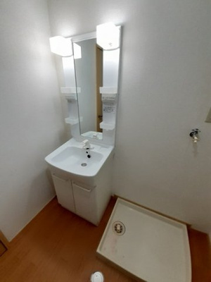 【洗面所】 | ホワイトルーム飯村Ａ