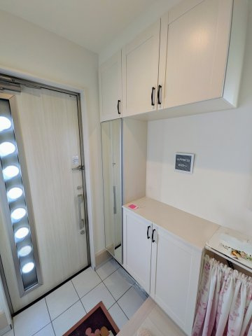 大口町下小口３丁目　中古戸建の玄関|落ち着いた玄関です