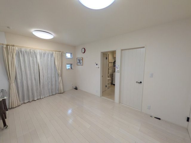 大口町下小口３丁目　中古戸建の居間・リビング|2階リビング