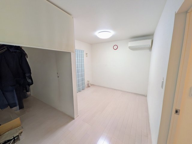大口町下小口３丁目　中古戸建の収納|２階洋室　収納付き