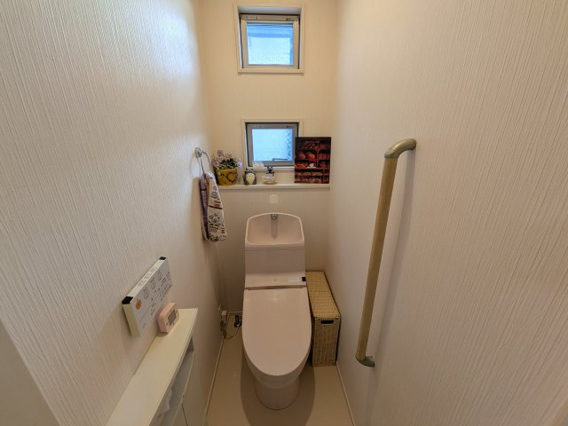 大口町下小口３丁目　中古戸建のトイレ|落ち着いたトイレです（2階）