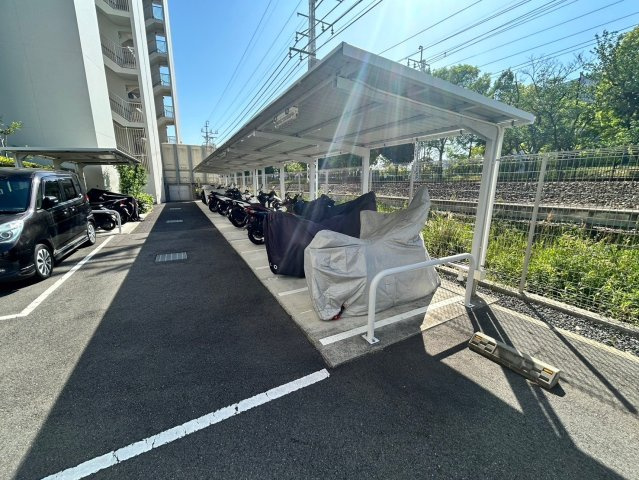 MIRAIMOスクエアの駐車場