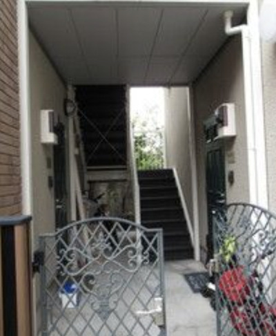 タカホアパートメントのエントランス