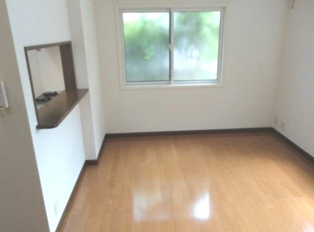 タカホアパートメントの居間・リビング