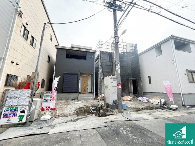 大阪市生野区田島　第4期　新築一戸建ての外観|周辺は落ち着いた街並みの住宅地！子育てがしやすい住環境です！まだ未完成ですが、現地でしかわからない事もございます。是非一度ご覧ください。