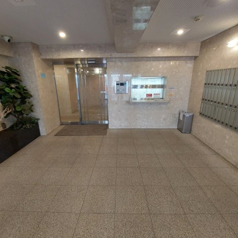 【ロビー】BluRock秋葉原