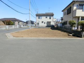 【外観】 | 伊奈町中央１丁目　条件なし売地　角地45坪