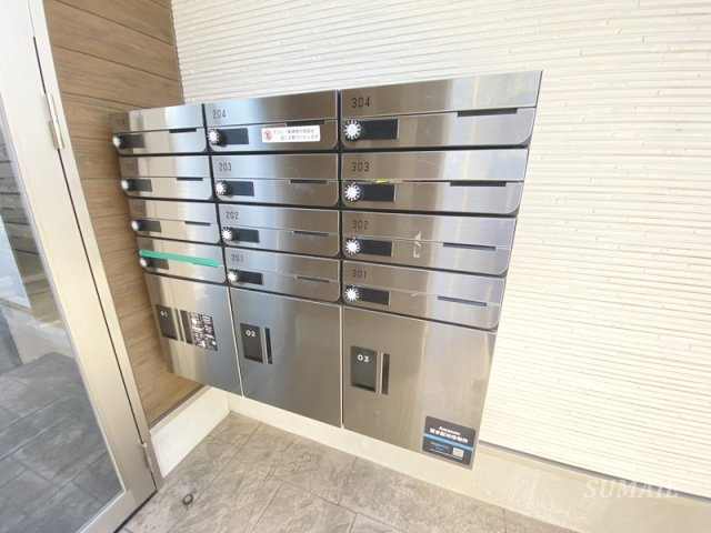 レーヴポルテ大成町のその他共用部分|集合ポストと宅配ボックスです☆