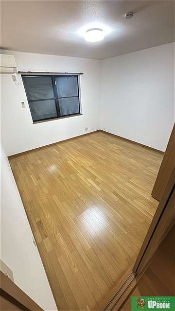 六ツ師女夫越戸建の居間・リビング