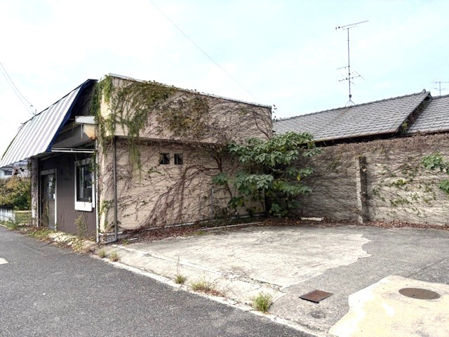 西の土居町2丁目の外観