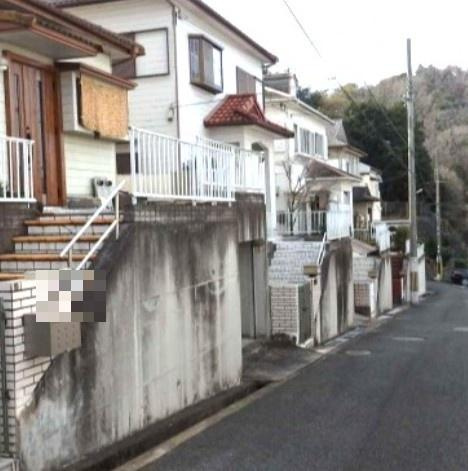 妙見東5丁目　中古一戸建ての外観|新しい生活にいかがでしょうか？外観はお住まいの顔になります。こだわりたいポイントですね。外壁塗装や屋根塗装のご相談も承っております。
■現地内覧・資金計画相談・住宅ローン相談もお問合せ受付中■