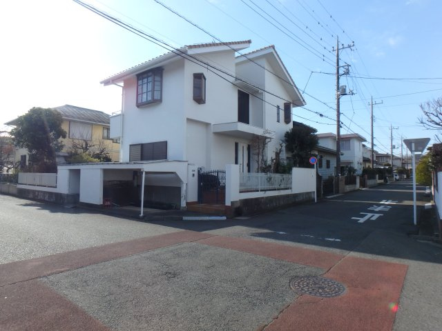 川越市川鶴中古戸建の前面道路含む現地写真