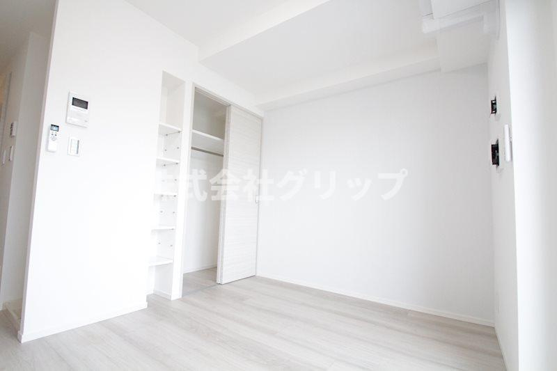 SHOKEN Residence 横浜伊勢佐木町の居間・リビング