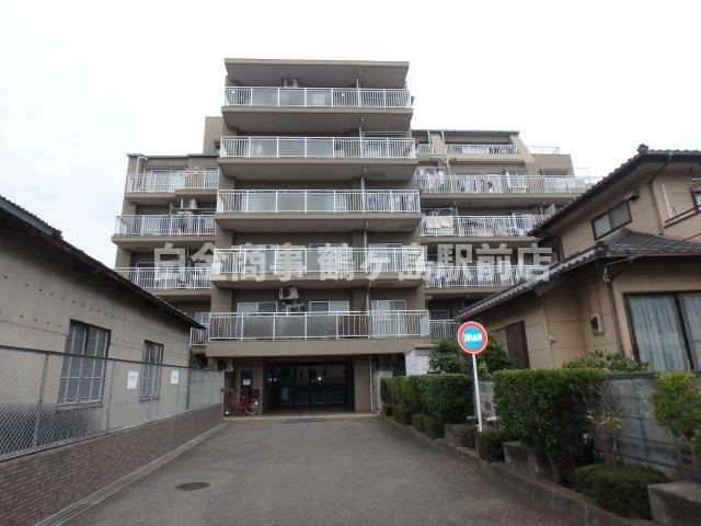 コスモ坂戸の外観