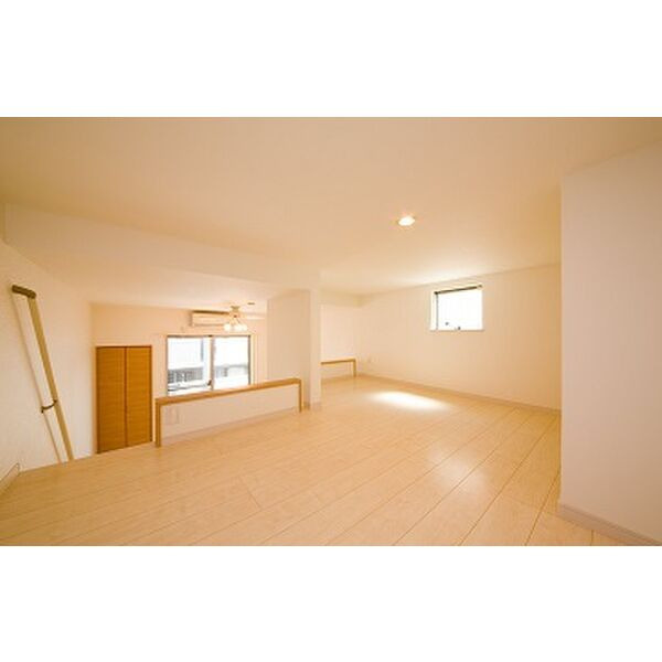 エルカンファトレの居間・リビング