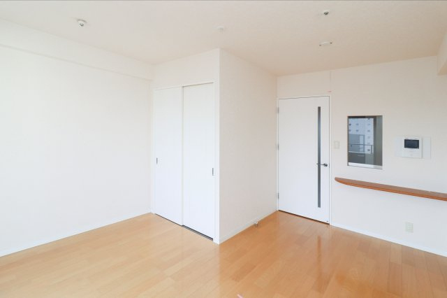 サヴォイマキシマイズ博多ステーション　5階の居間・リビング|別室になります。現状優先になります。