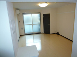 ゆったり過ごせるリビングです