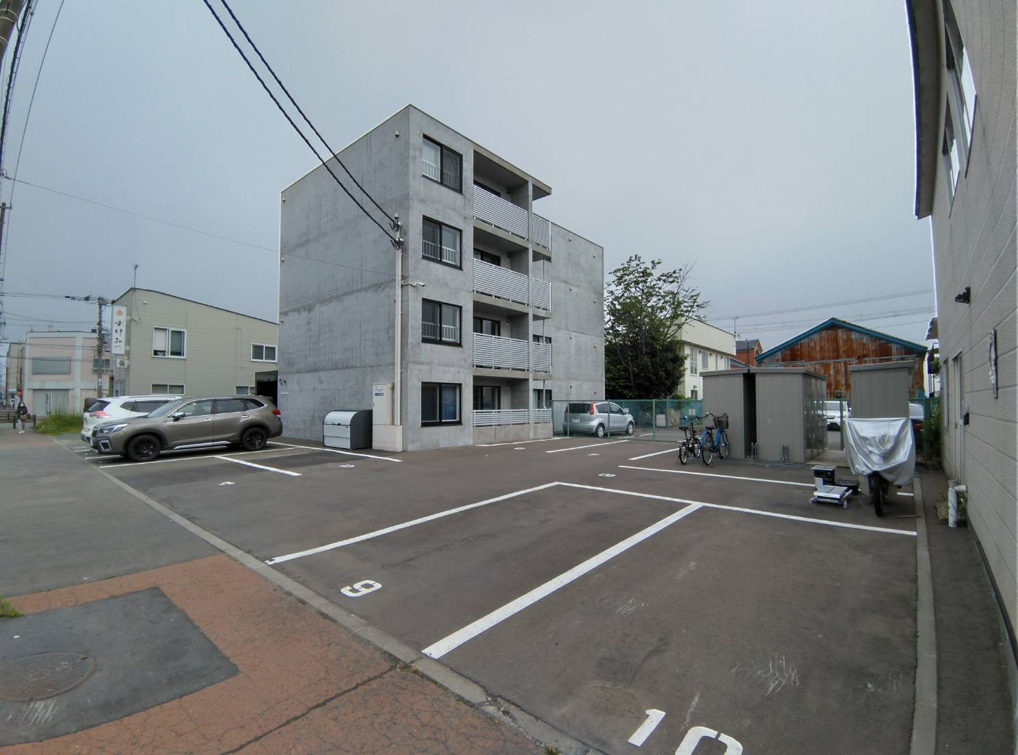 Sunmarinaの駐車場