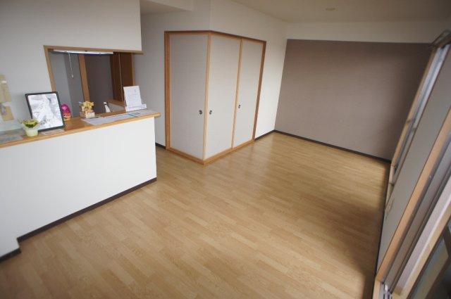 生駒郡三郷町立野北２丁目の賃貸マンション