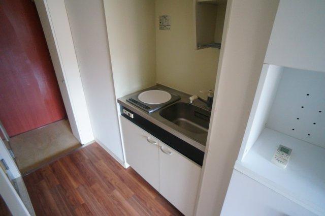 若草女子学生ハイツのキッチン