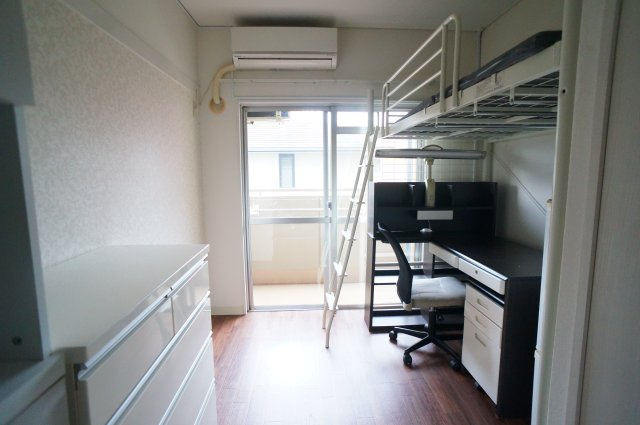 若草女子学生ハイツの居間・リビング