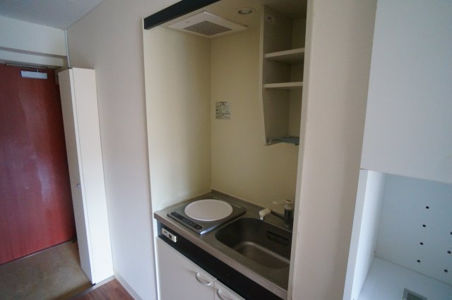 若草女子学生ハイツのキッチン